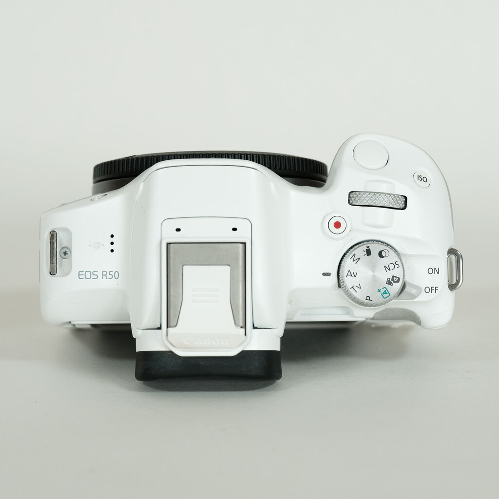 Canon EOS R50 ホワイト CANON EOS R50 ボディ [ホワイト] 価格比較 - 価格.com
