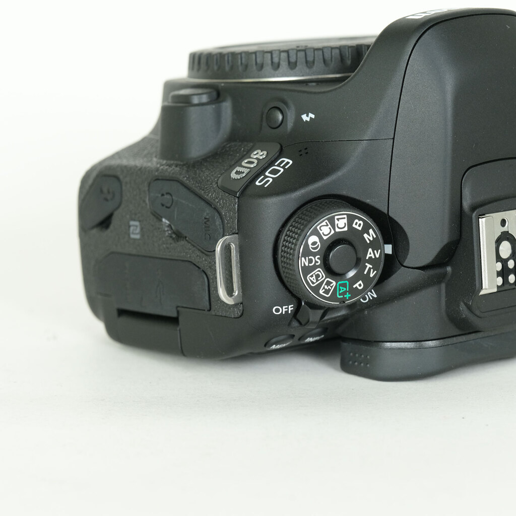 Canon EOS 80D Canon EOS 80D