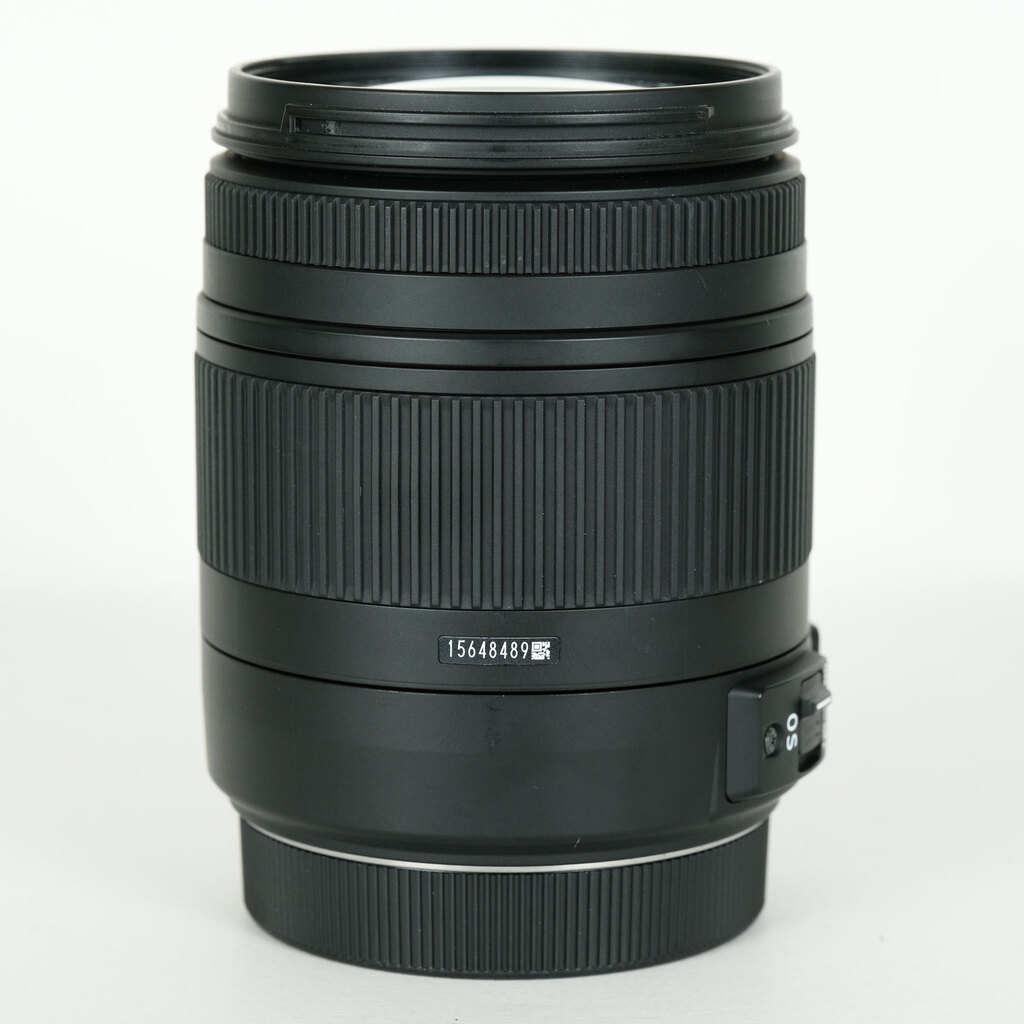 SIGMA 18-250mm F3.5-6.3 DC MACRO OS HSM (キヤノンEF用)