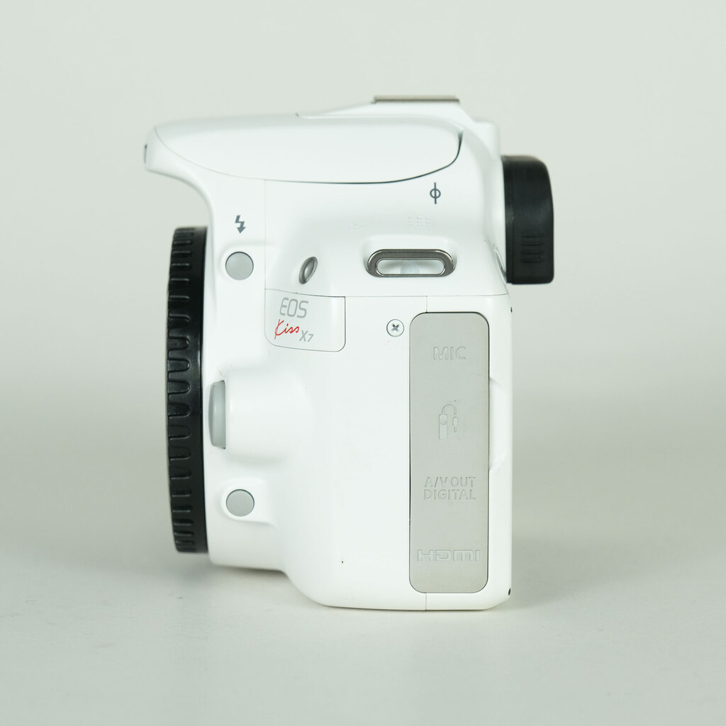 Canon EOS Kiss X7 ボディ ホワイト