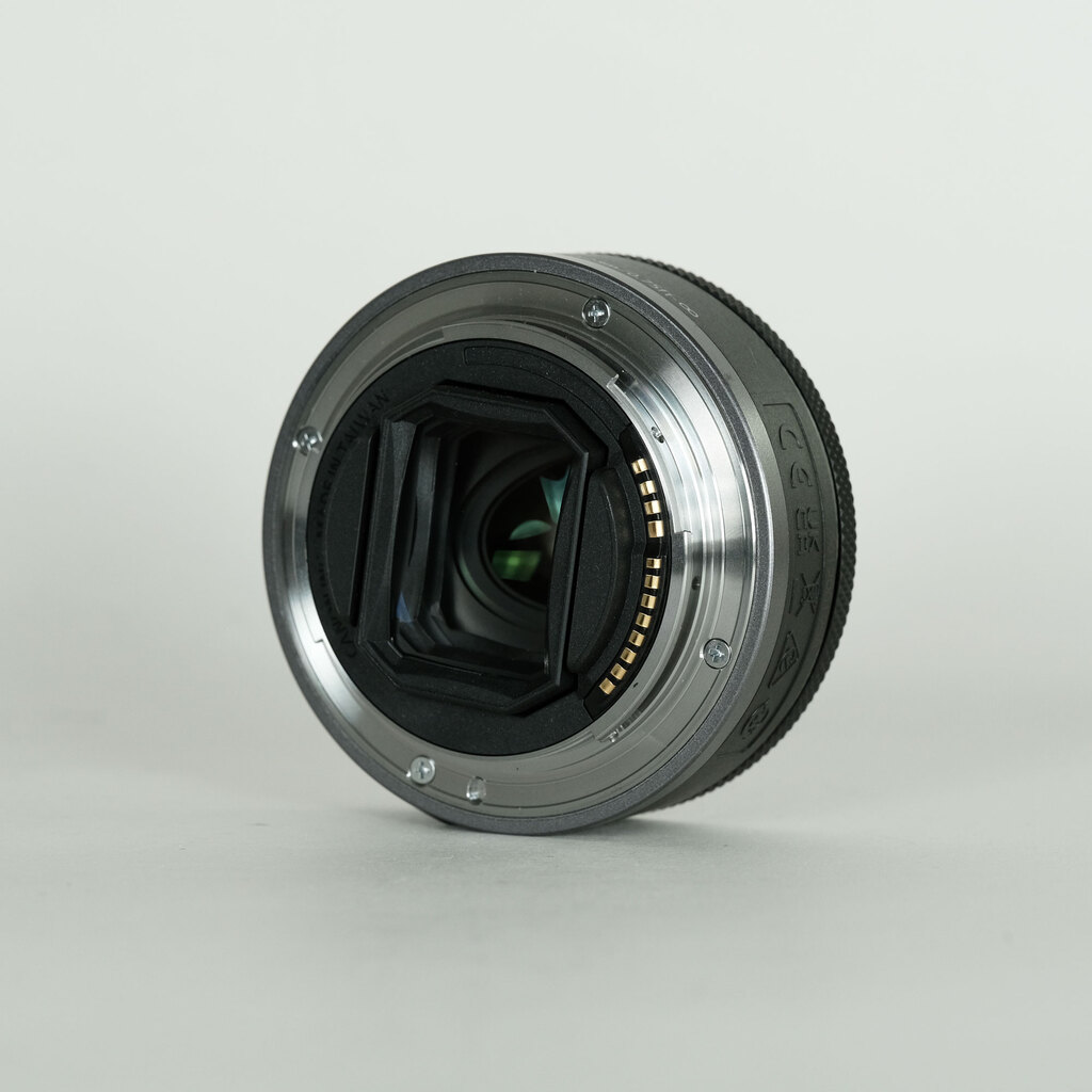 Canon RF28mm F2.8 STM