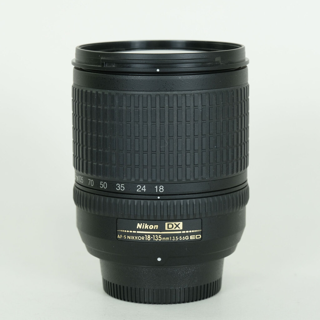 Nikon AF-S DX ED 18-135mm F3.5-5.6 G(IF)