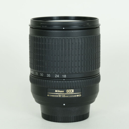 Nikon AF-S DX ED 18-135mm F3.5-5.6 G(IF)