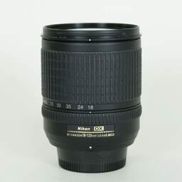 Nikon AF-S DX ED 18-135mm F3.5-5.6 G(IF)