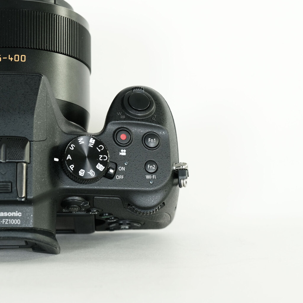 Panasonic LUMIX DMC-FZ1000