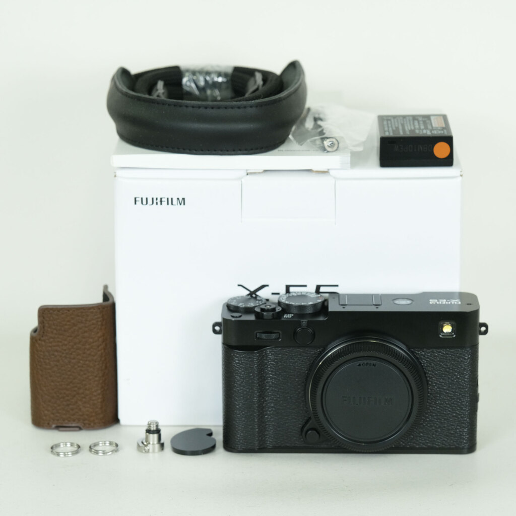 FUJIFILM X-E5