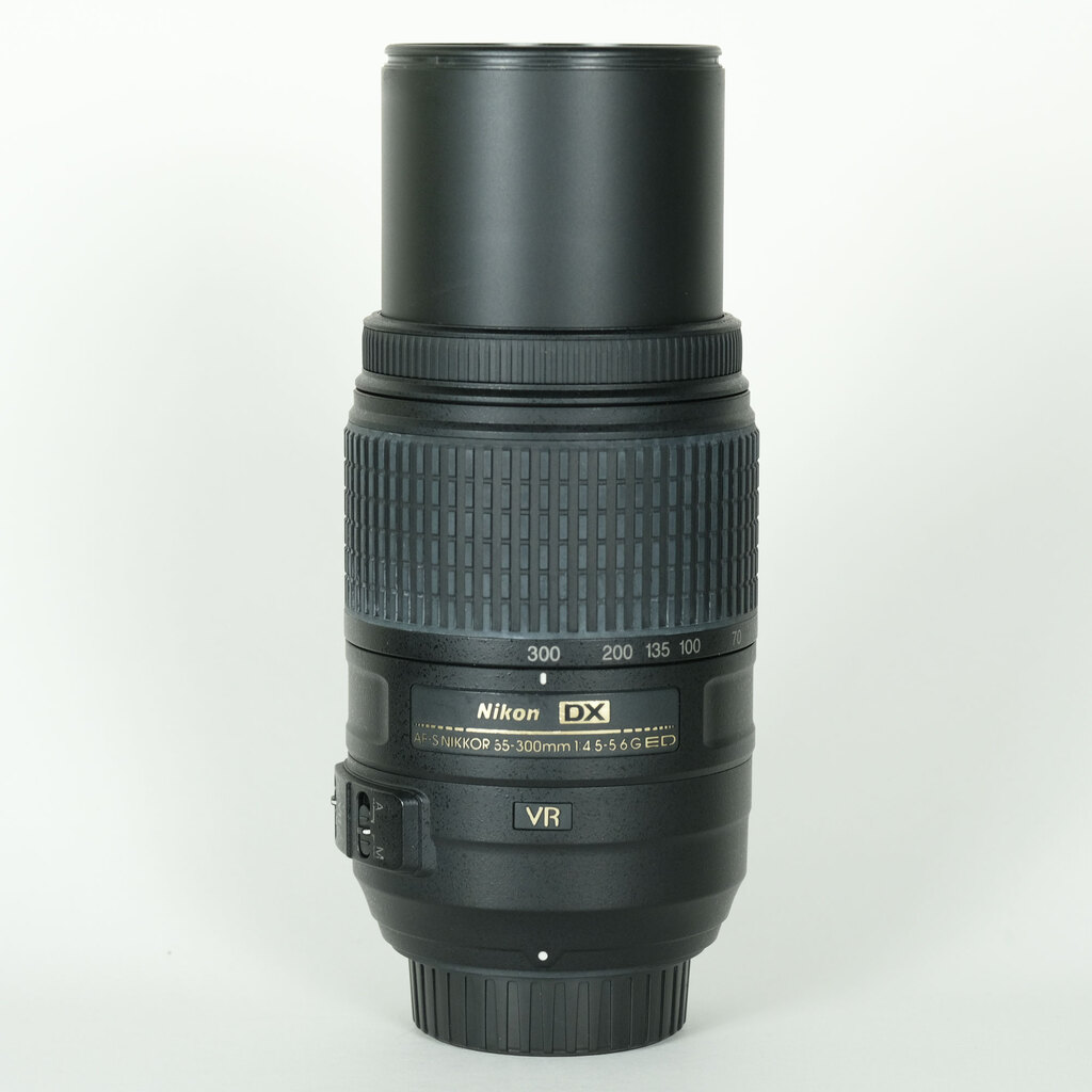 Nikon AF-S DX NIKKOR 55-300mm F4.5-5.6G ED VR Nikon AF-S DX NIKKOR 55-300mm F4.5-5.6G ED VR