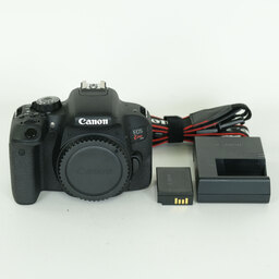 Canon EOS Kiss X9i
