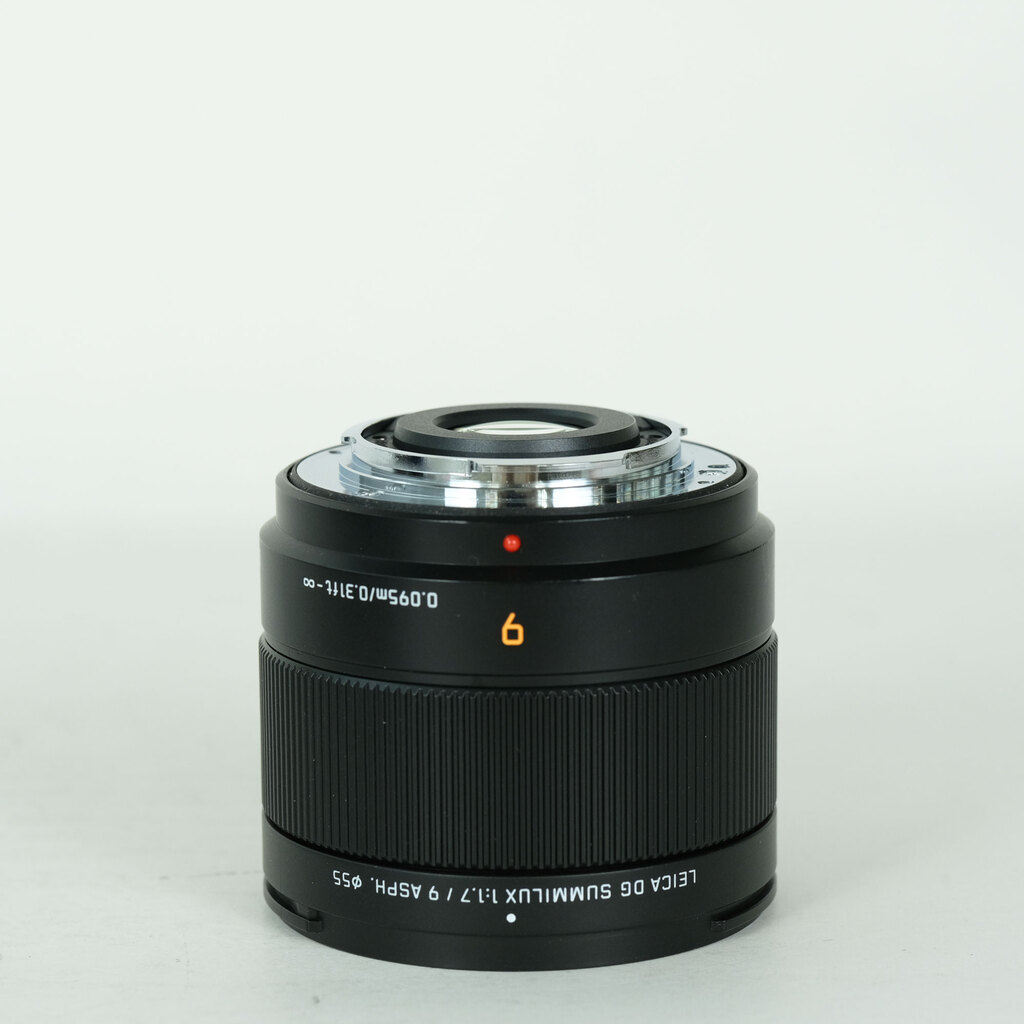 Panasonic LEICA DG SUMMILUX 9mm / F1.7 ASPH.
