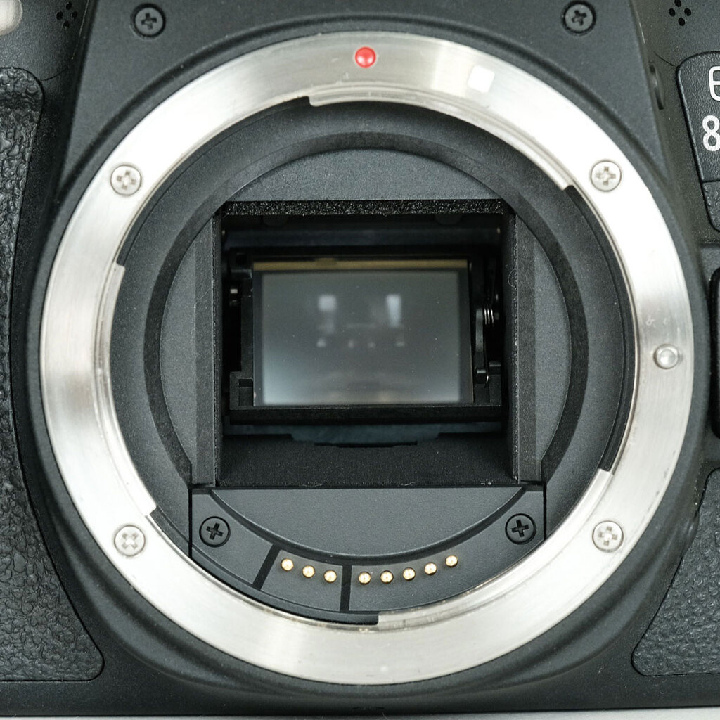 Canon EOS 8000D Canon EOS 8000D