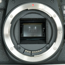 Canon EOS 8000D Canon EOS 8000D