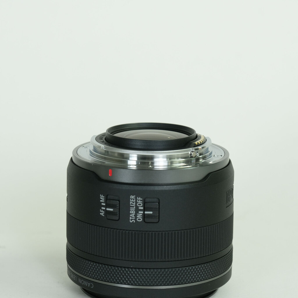 Canon RF35mm F1.8 MACRO IS STM