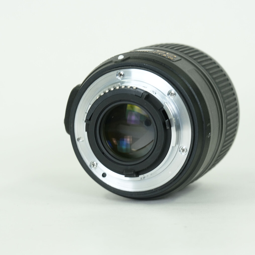 Nikon AF-S NIKKOR 35mm f/1.8G ED Nikon AF-S NIKKOR 35mm f/1.8G ED