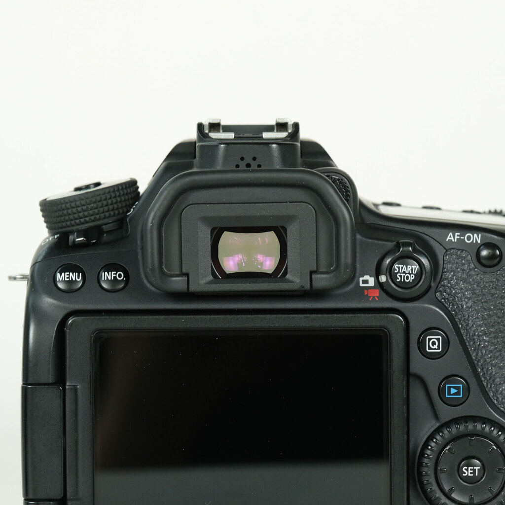 Canon EOS 80D