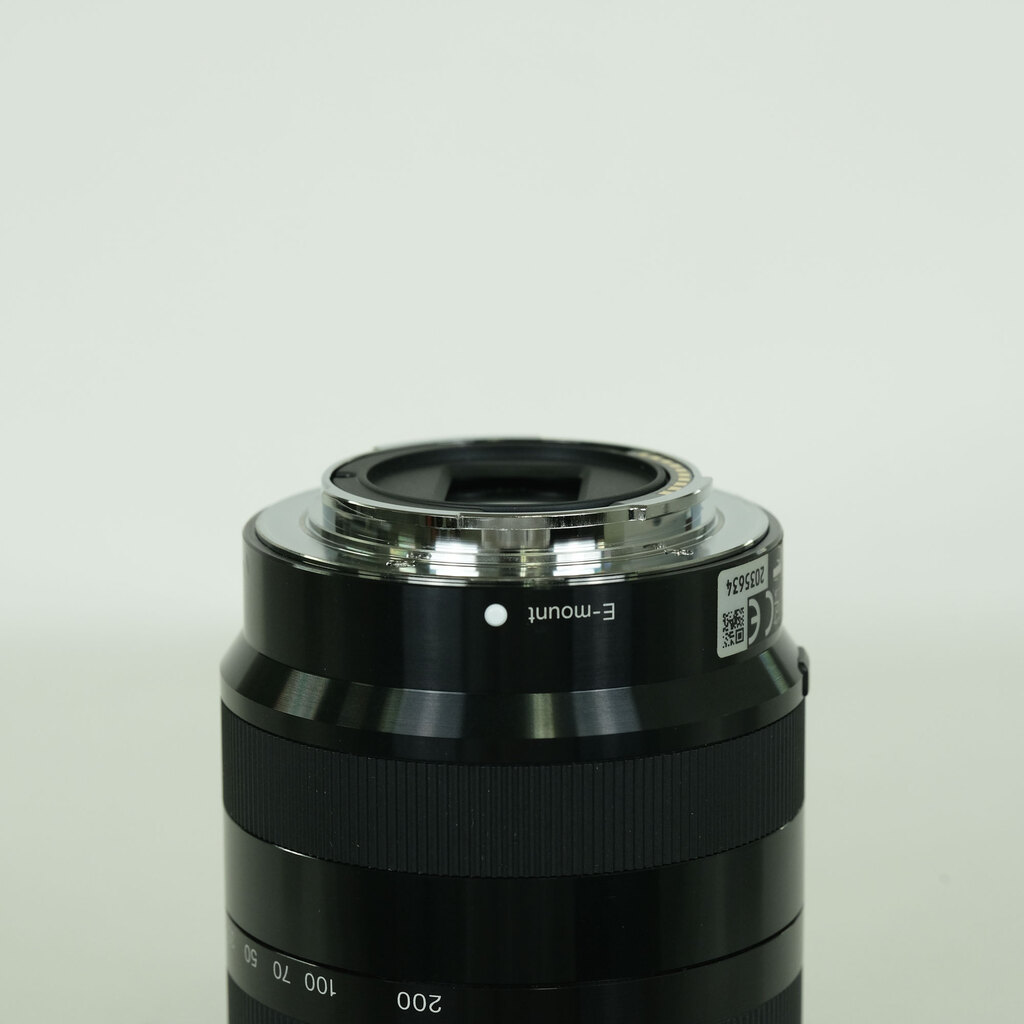SONY E18-200mm F3.5-6.3 OSS LE SEL18200LE