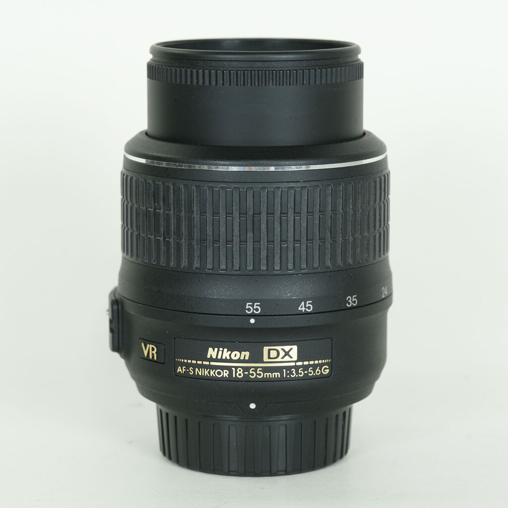 Nikon AF-S DX NIKKOR 18-55mm F3.5-5.6 G VR