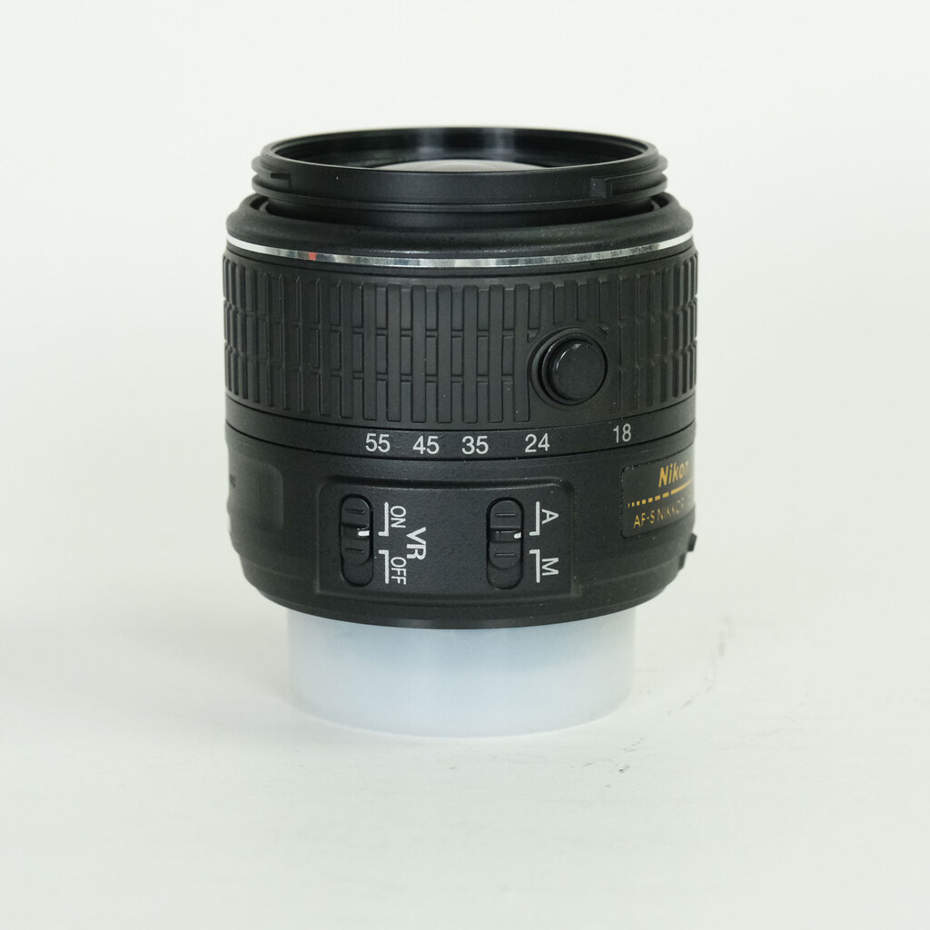 Nikon AF-S DX NIKKOR 18-55mm f3.5-5.6G VR II