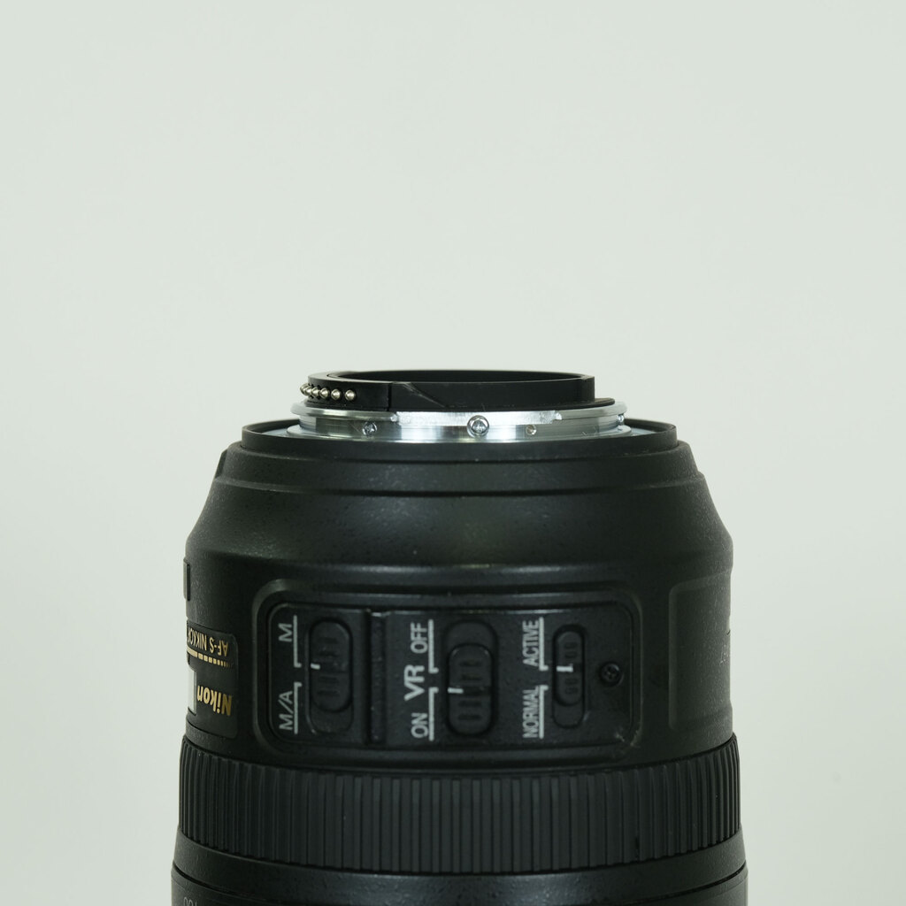 Nikon AF-S VR Zoom-Nikkor 70-300mm F4.5-5.6G IF-ED