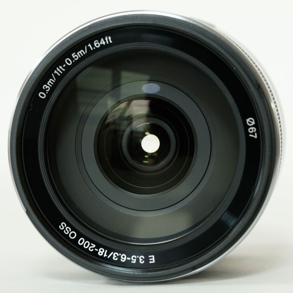 SONY E18-200mm F3.5-6.3 OSS SEL18200