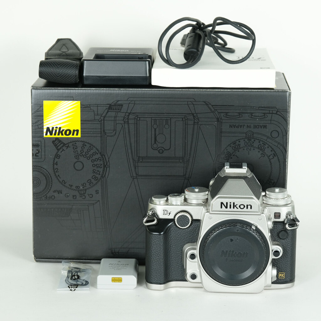 Nikon Dfの出品 | ONE SCENE（ワンシーン）