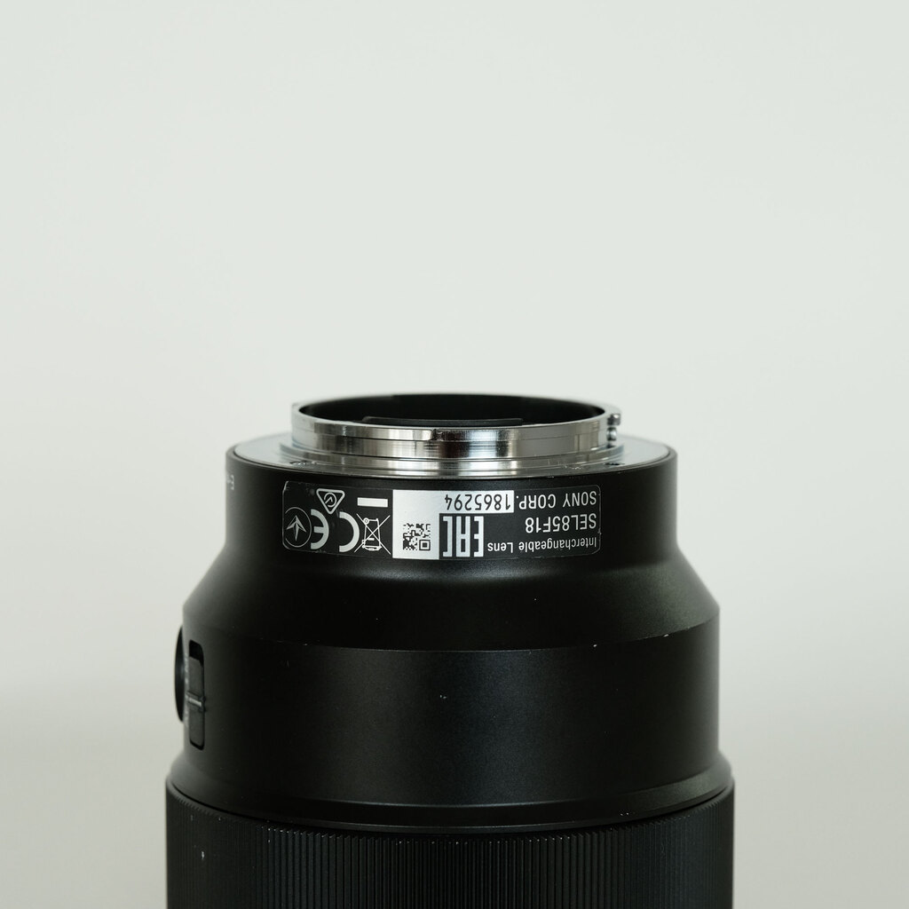 SONY FE 85mm F1.8 SEL85F18
