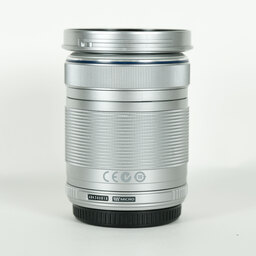 OLYMPUS M.ZUIKO DIGITAL ED 40-150mm F4.0-5.6 R