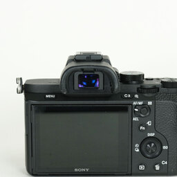 SONY α7 II（ILCE-7M2）