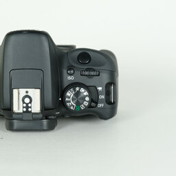 Canon EOS Kiss X7