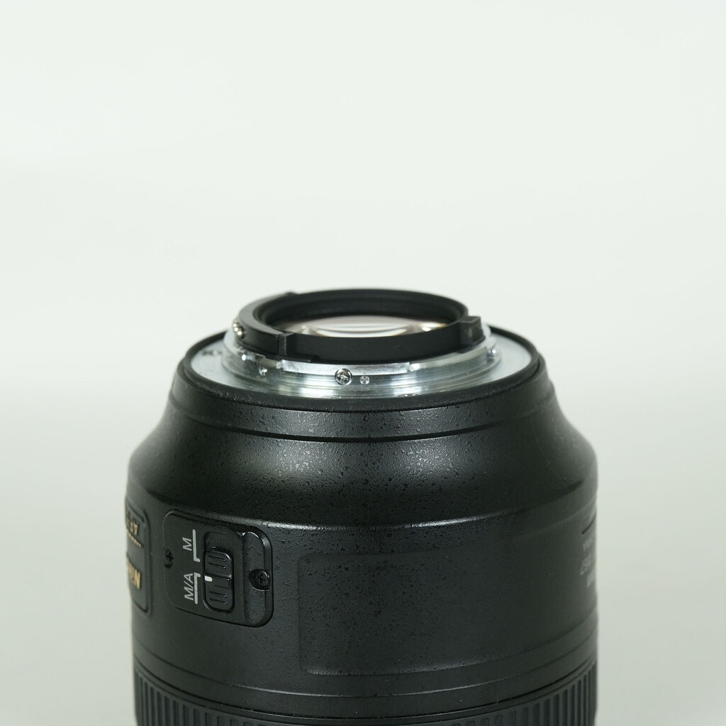 Nikon AF-S NIKKOR 85mm f/1.8G
