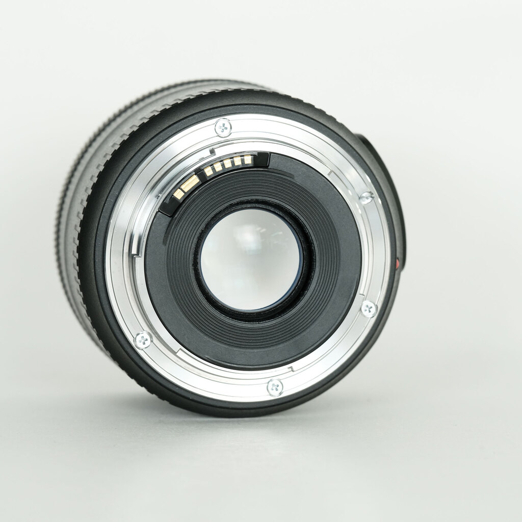 Canon EF35mm F2 IS USM