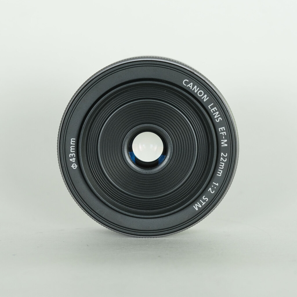 Canon EF-M22mm F2 STM