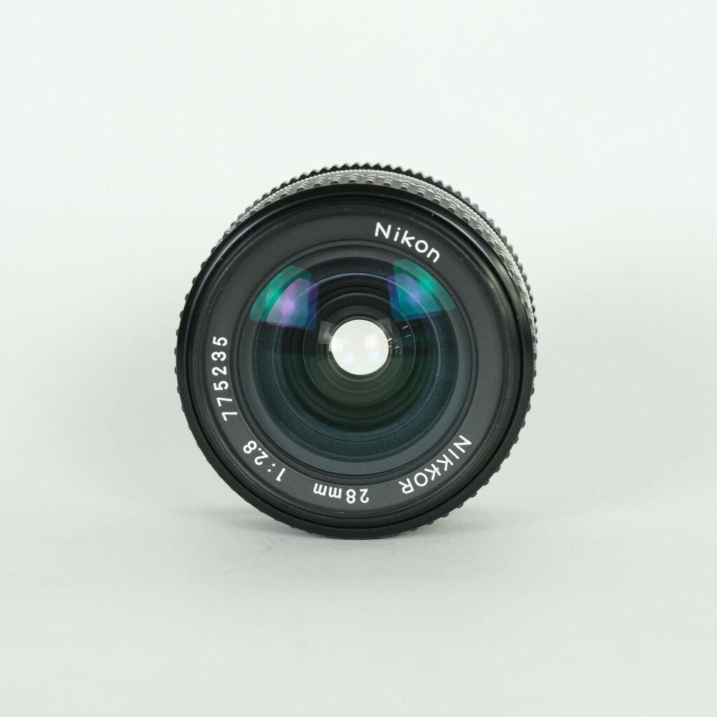 ＊完動品　Nikon Ai NIKKOR 28mm F2.8 単焦点レンズ Nikon Ai NIKKOR 28mm f/2.8 MF 単焦点レンズ