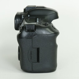 Canon EOS 7D Mark II