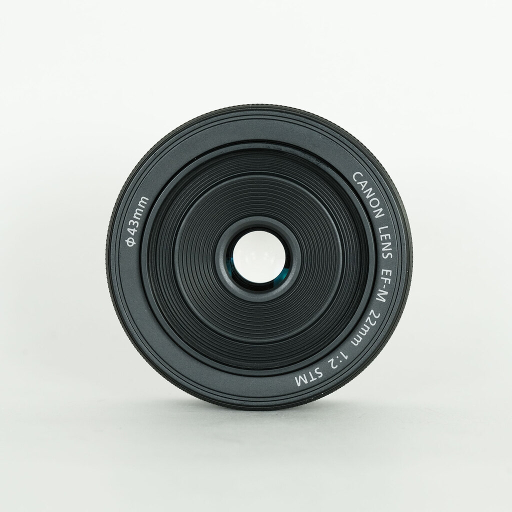 Canon EF-M22mm F2 STM Canon EF-M22mm F2 STM