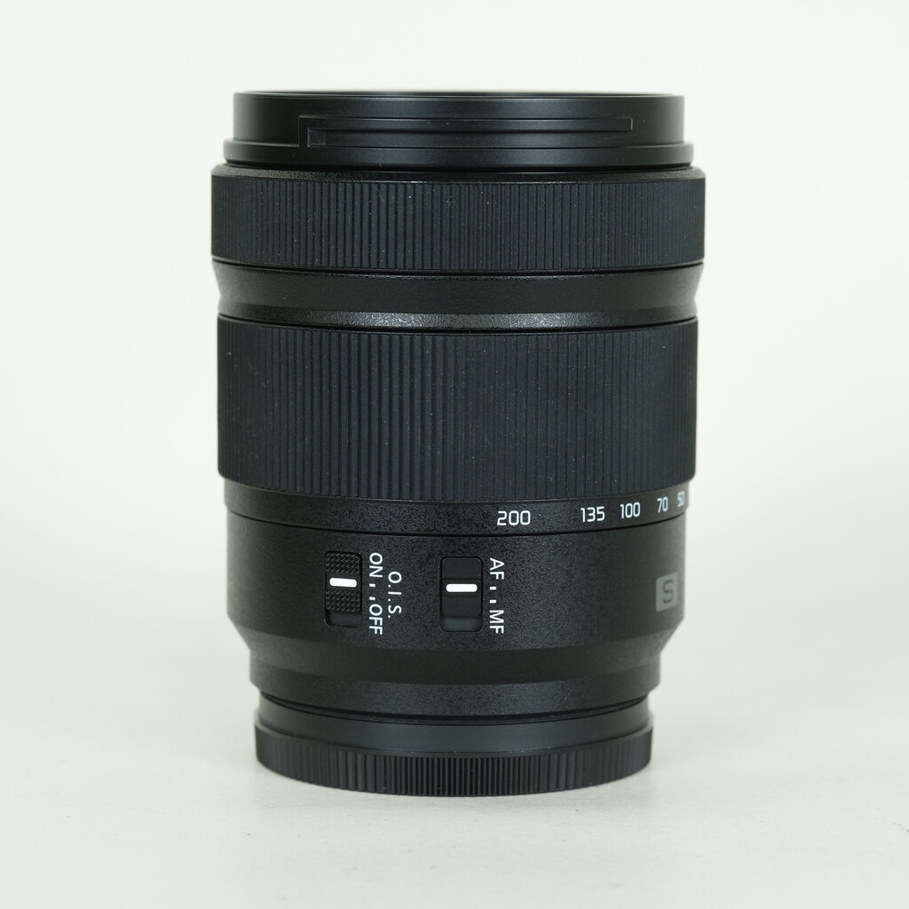 Panasonic LUMIX S 28-200mm F4-7.1 MACRO O.I.S.