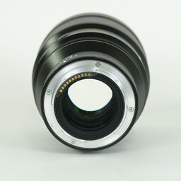 Nikon NIKKOR Z 135mm f/1.8 S Plena