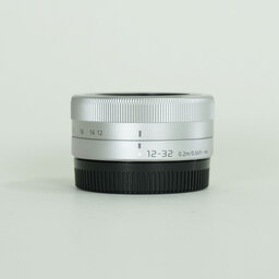 Panasonic LUMIX G VARIO 12-32mm / F3.5-5.6 ASPH. / MEGA O.I.S.