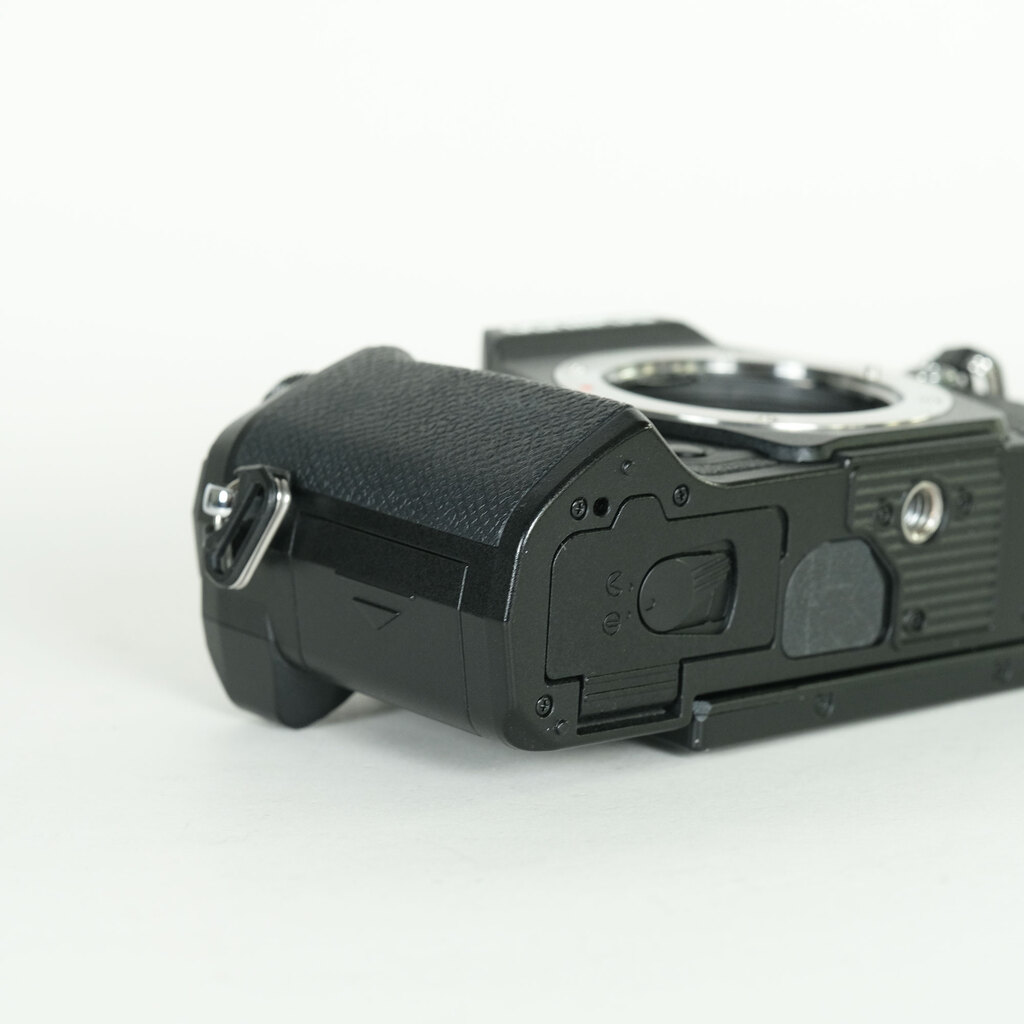 OLYMPUS OM-D E-M5 Mark III