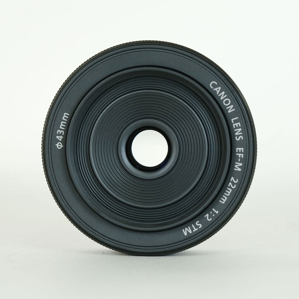 Canon EF-M22mm F2 STM