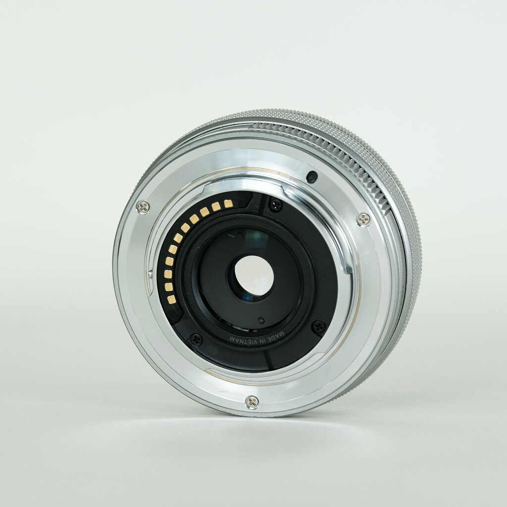 OLYMPUS M.ZUIKO DIGITAL ED 14-42mm F3.5-5.6 EZ シルバー OLYMPUS M.ZUIKO DIGITAL ED 14-42mm F3.5-5.6 EZ シルバー