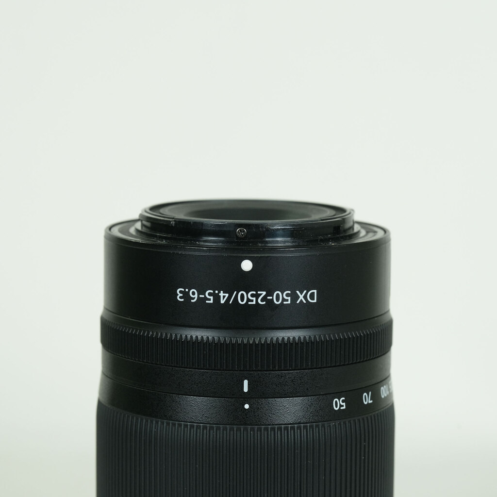 Nikon NIKKOR Z DX 50-250mm f/4.5-6.3 VR Nikon NIKKOR Z DX 50-250mm f/4.5-6.3 VR