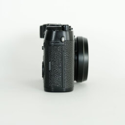 FUJIFILM X100F ブラック