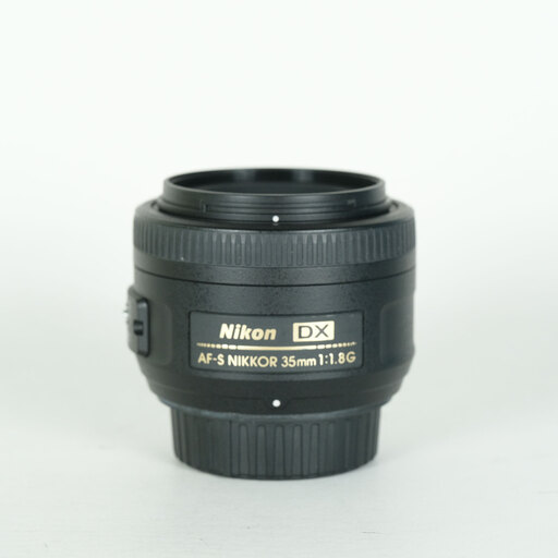 Nikon AF-S DX NIKKOR 35mm f/1.8Gを徹底解説。作例からレビューまで