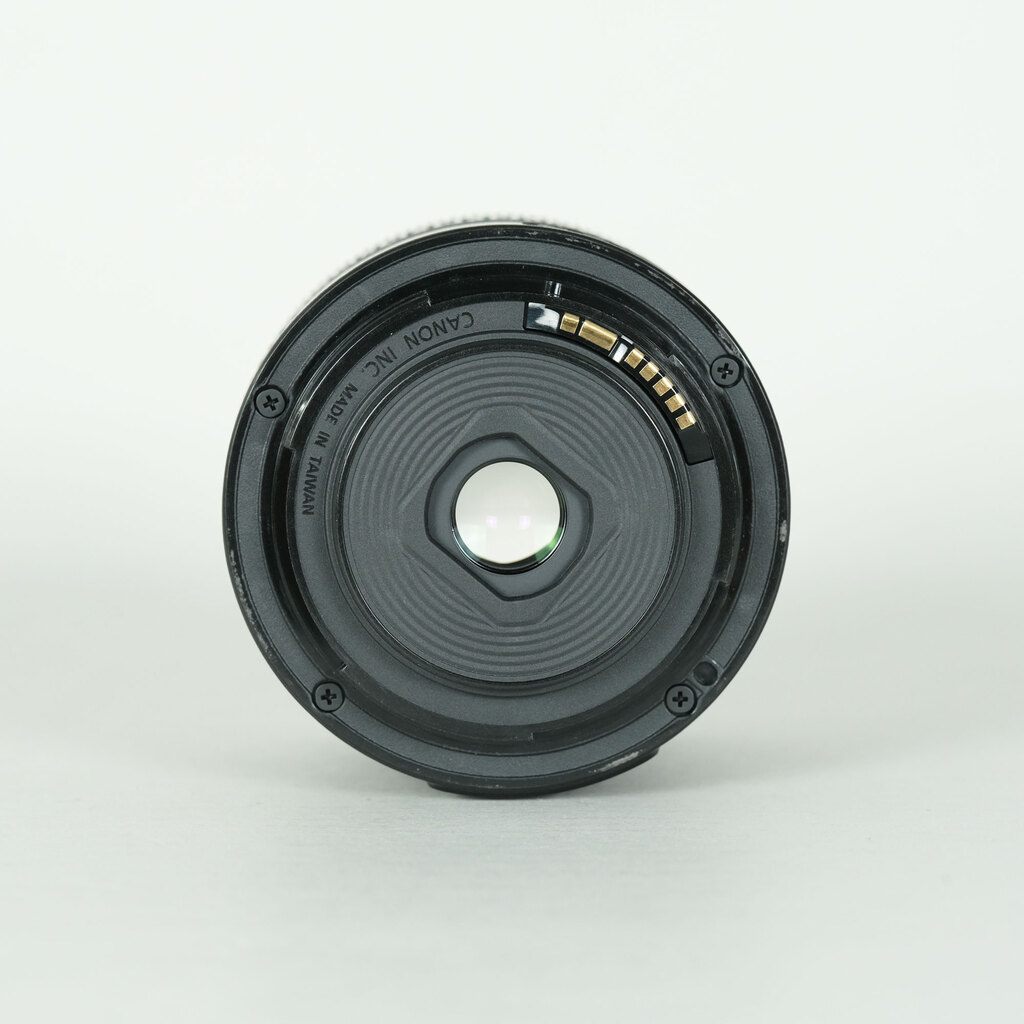 Canon EF-S18-55mm F4-5.6 IS STM