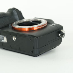 SONY α7 III(ILCE-7M3) SONY α7 III(ILCE-7M3)