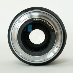 Canon RF85mm F2 MACRO IS STM