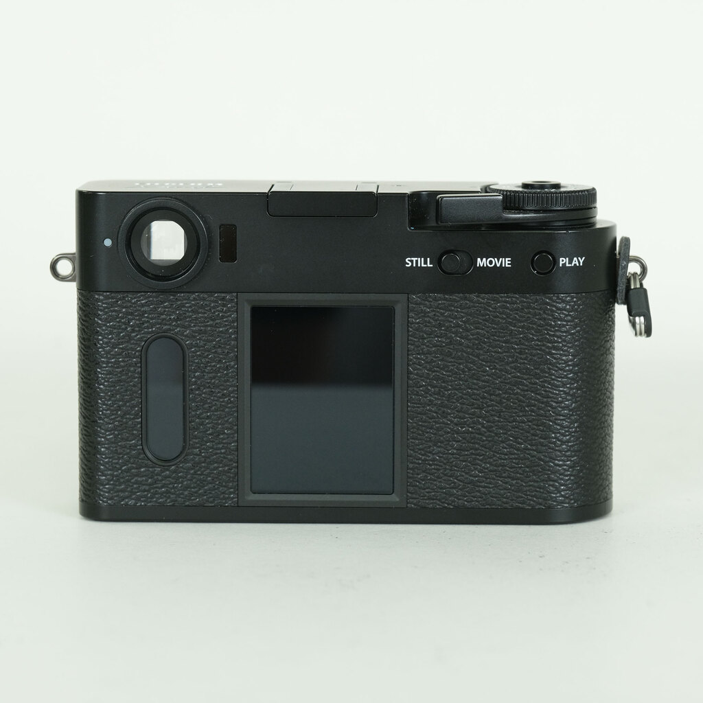 FUJIFILM X half X-HF1