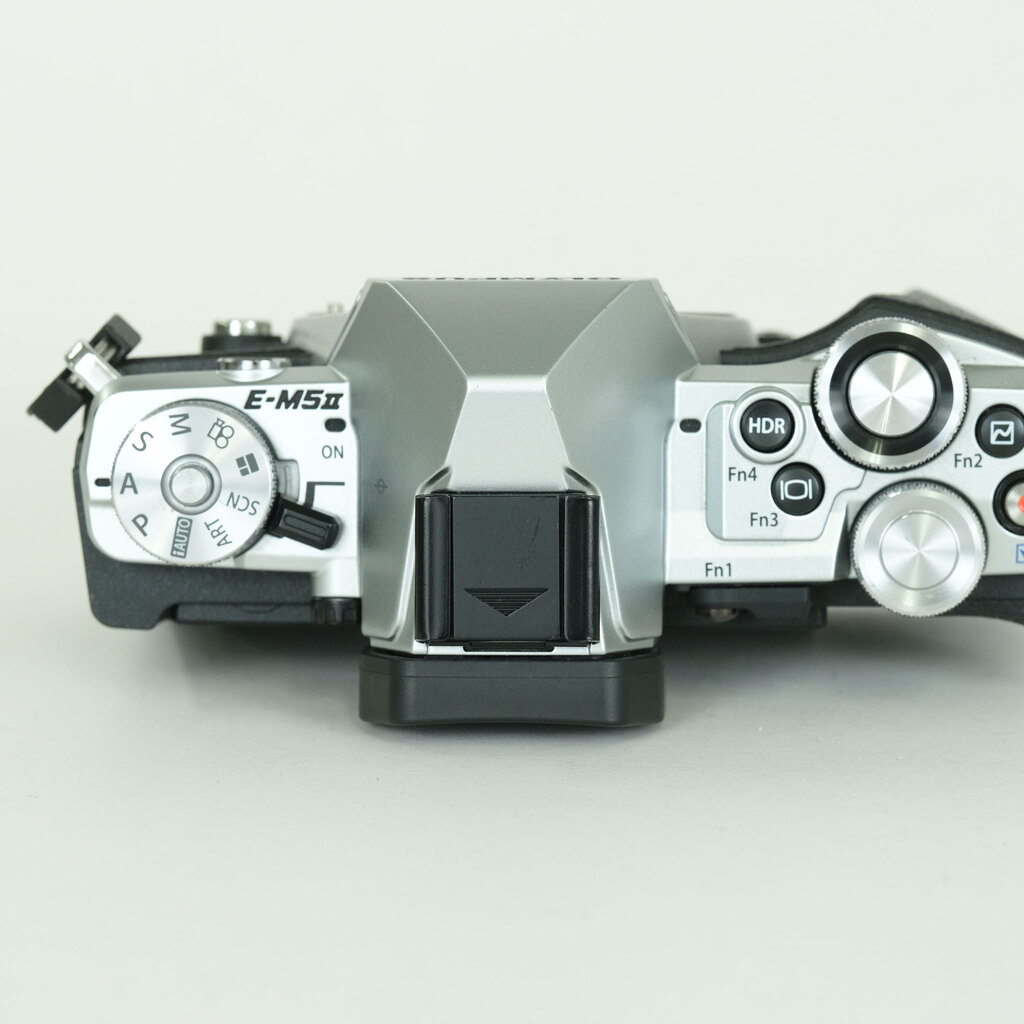 OLYMPUS OM-D E-M5 Mark II OLYMPUS OM-D E-M5 Mark II