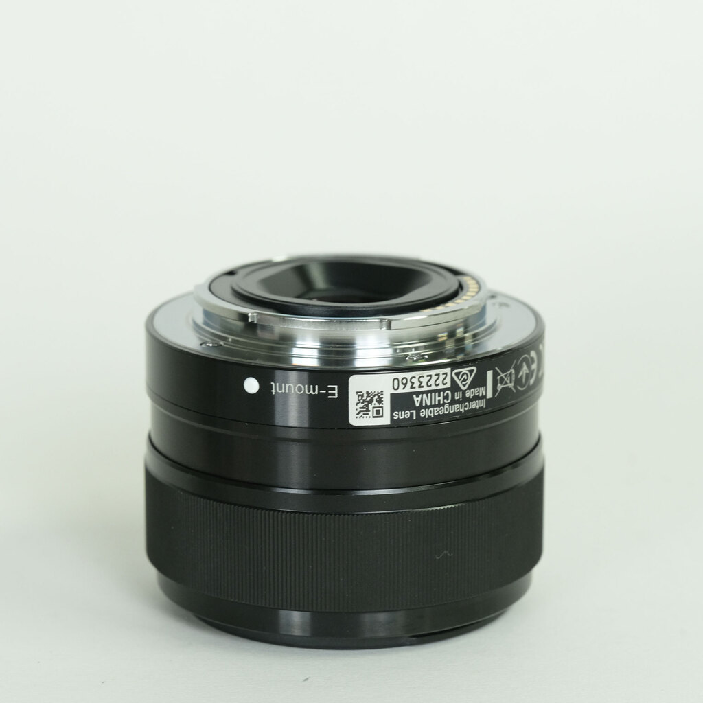 SONY E 35mm F1.8 OSS SEL35F18