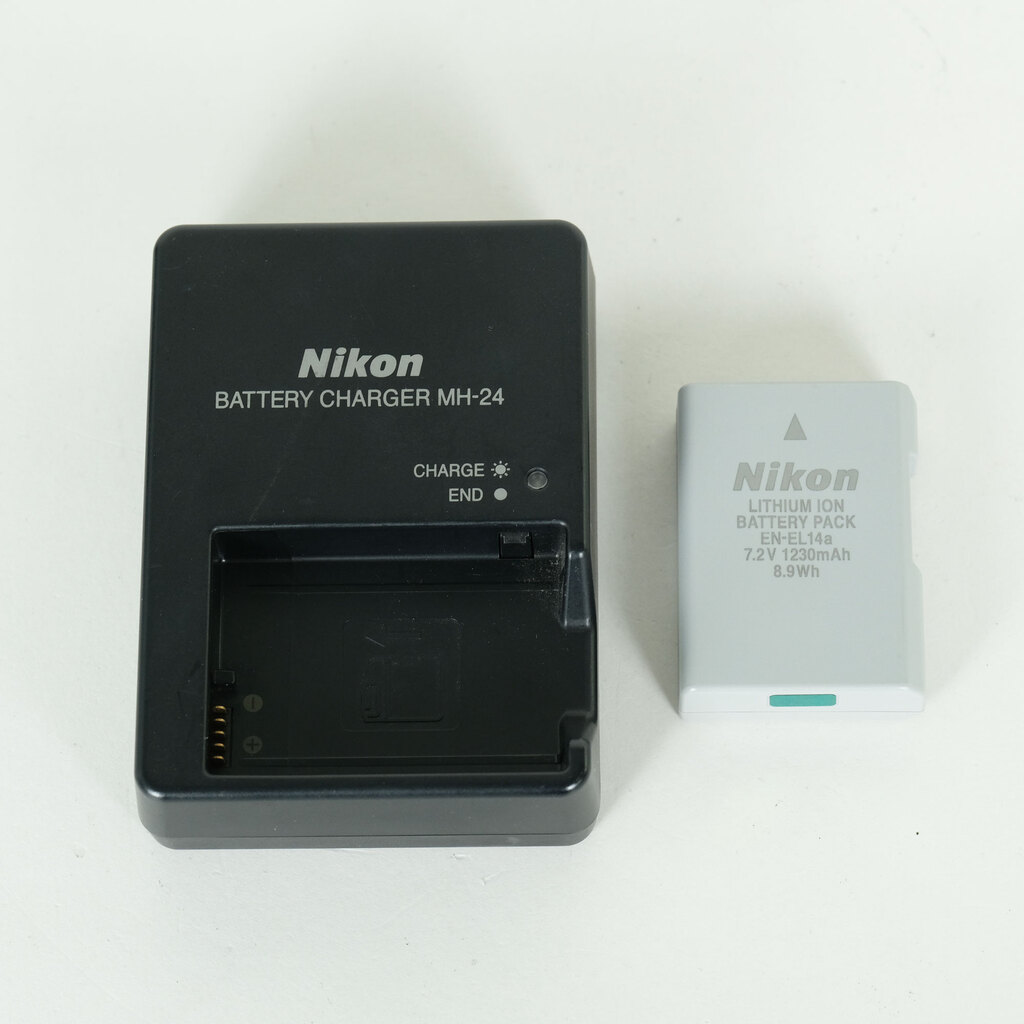 Nikon D3300 Nikon D3300